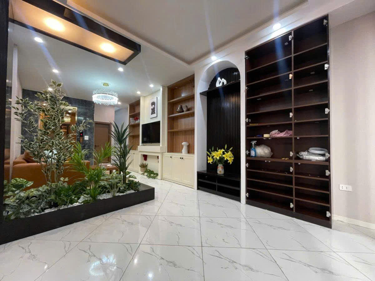 BÁN MẶT PHỐ GIÁ 25 TỶ TÔN ĐỨC THẮNG – 32M² – 4 TẦNG – MẶT TIỀN 4M