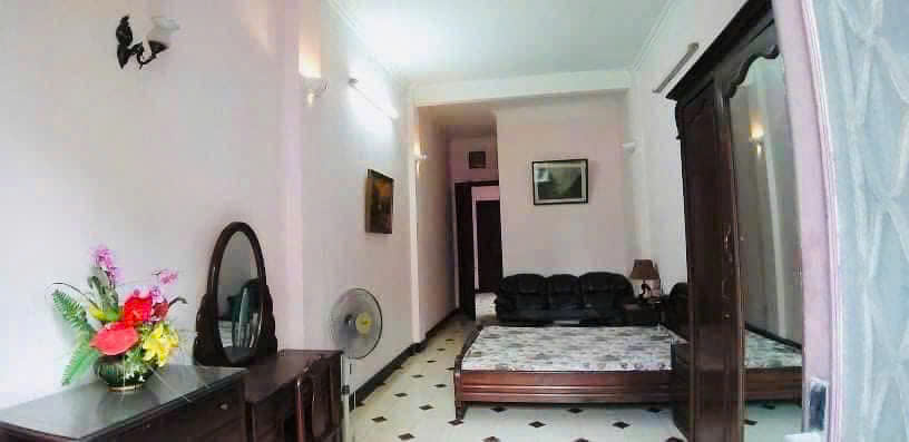 Bán nhà mặt phố Hàng Gà, 60m2, 4 tầng, 47.5 tỷ, kinh doanh đỉnh, dòng tiền 30 tr/tháng