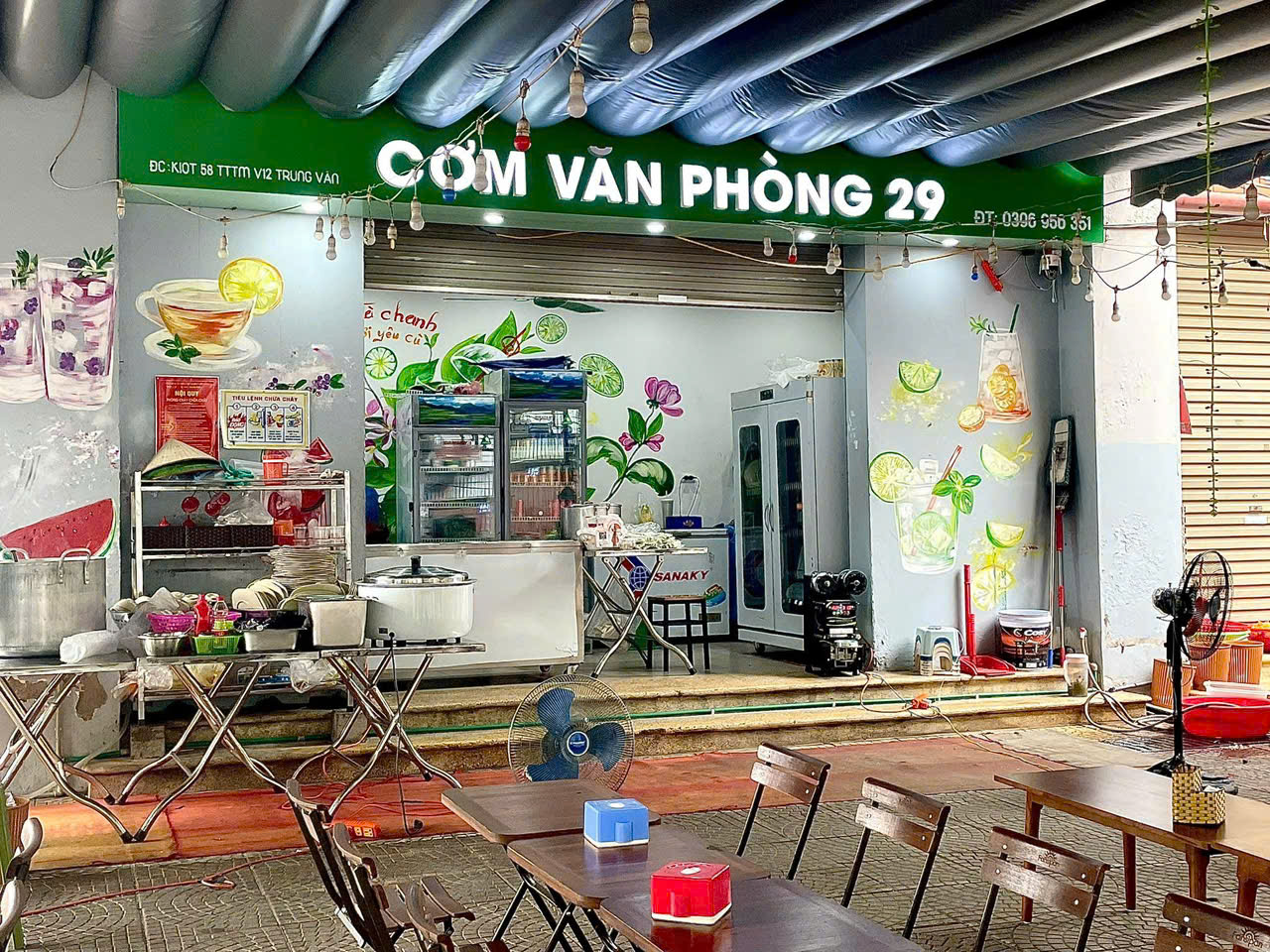 SANG NHƯỢNG QUÁN CƠM VĂN PHÒNG TẠI P. TRUNG VĂN, Q. NAM TỪ LIÊM, HÀ NỘI