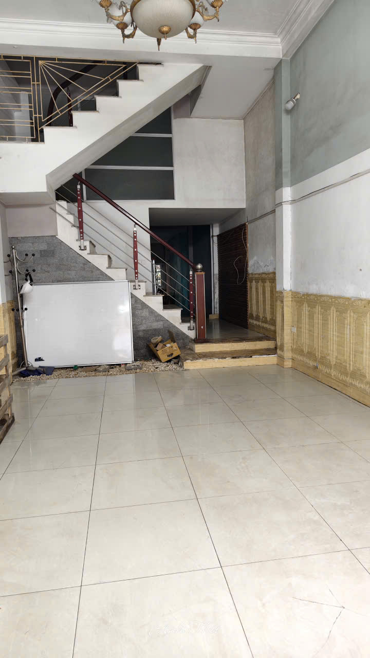 Chính chủ, cho thuê nhà 3 tầng tại Tổ dân phố 10, ngõ 81 đường Vạn Phúc, Hà Đông.