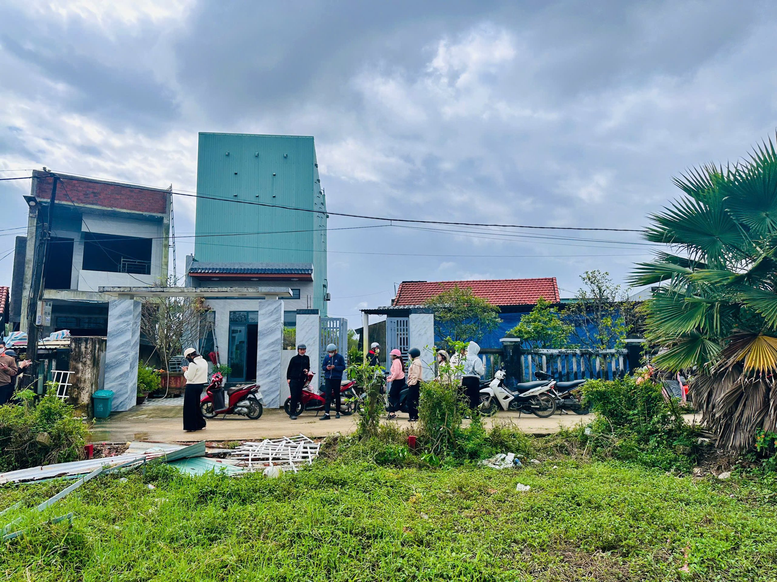 Lô đất diện tích 150m2 full thổ cư giá nhỉnh 1 tỷ