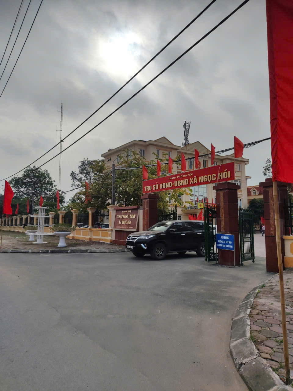 ĐẤT ĐẸP VĨNH TRUNG - NGÕ NÔNG - ĐẤT VUÔNG ĐẸP- KHU VỰC GẦN TỔ HỢP GA NGỌC HỒI - TƯƠNG LAI RẠNG NGỜI -