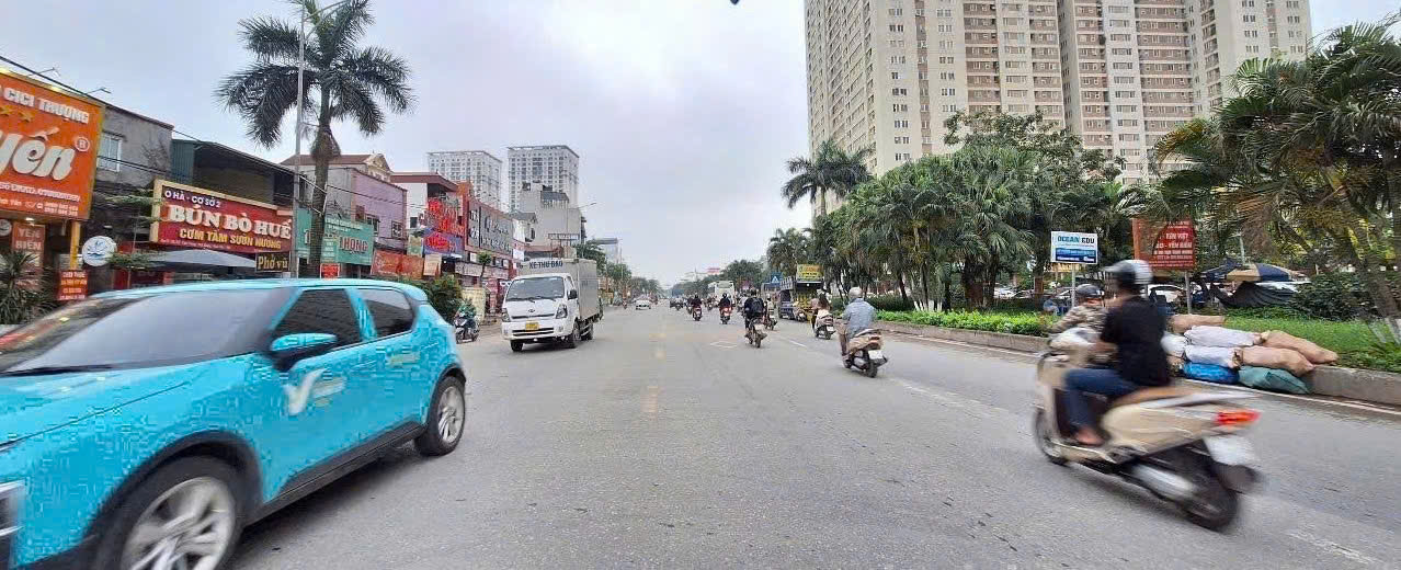 BÁN NHÀ TRUNG TÂM HOÀI ĐỨC – LÔ GÓC Ô TÔ VÀO NHÀ – THANG MÁY - NHỈNH 7 TỶ
