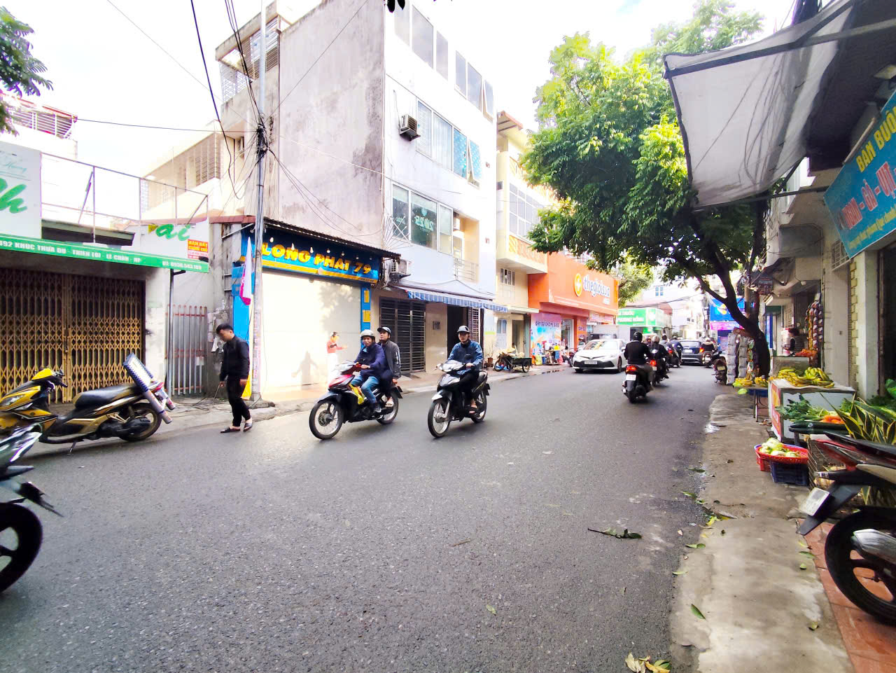 Đất mặt đường Khúc Thừa Dụ sát Thiên Lôi, 200m, ngang 8m, Giá 20.9 tỉ