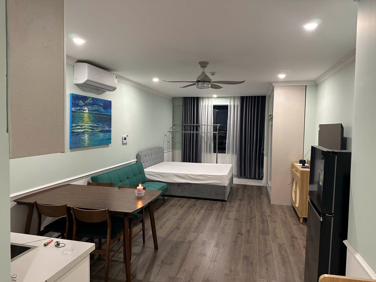 Bán căn dualkey 2 cửa thiết kế 3PN và thêm 1 studio 40m2 riêng tổng 4PN chỉ 11,5tỷ Lh 0394392185