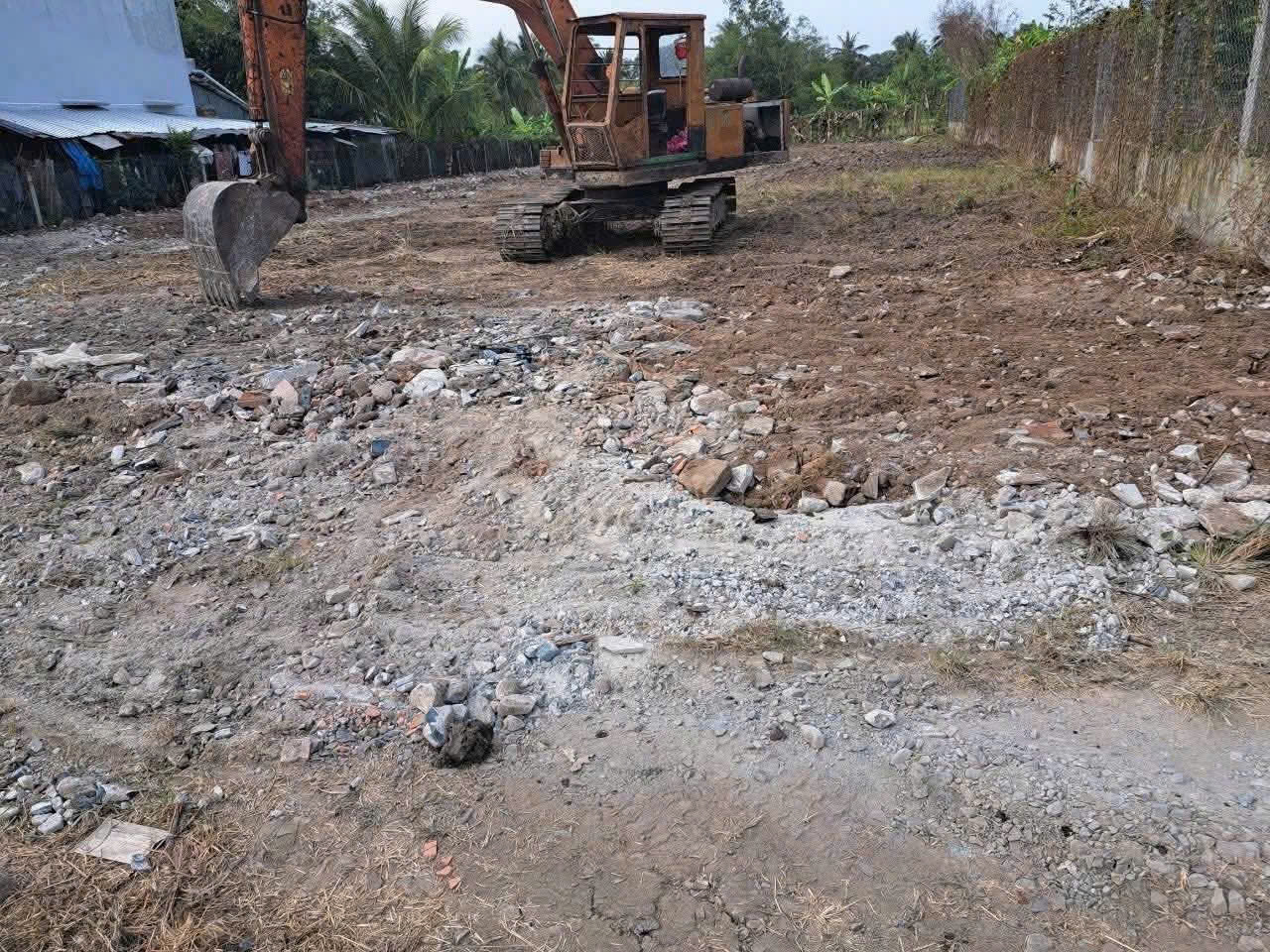 Bán đất thổ + vườn xã Phước Vân , Cần Đước tdt 959m2 ( có 319m2 thổ ) giá 3,3 tỷ