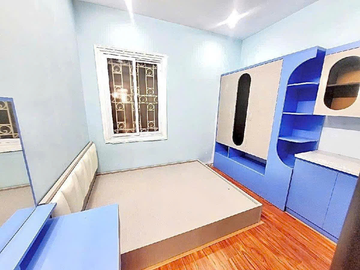 CCMN KHƯƠNG ĐÌNH GẦN HỒ – 5 TẦNG – 9 PHÒNG Dt 38m2 5 tầng mt 3m Giá 9.95 tỷ