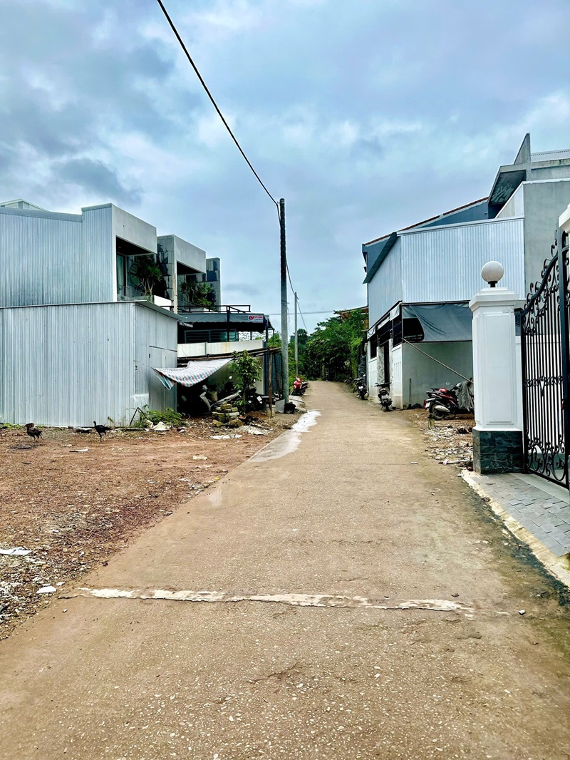 Bán nhanh lô đất Mặt tiền kiệt 44 vũ Ngọc Phan thông ra đường Út Tịch, KQH Bàu Vá, TP Huế