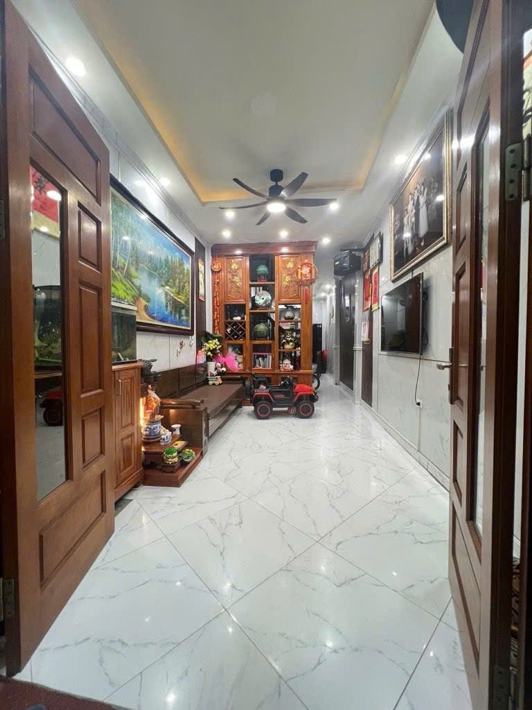 Bán nhà Hữu Hưng, Tây Mỗ, 4 Tầng, 34m2, giá chỉ 6.9 Tỷ