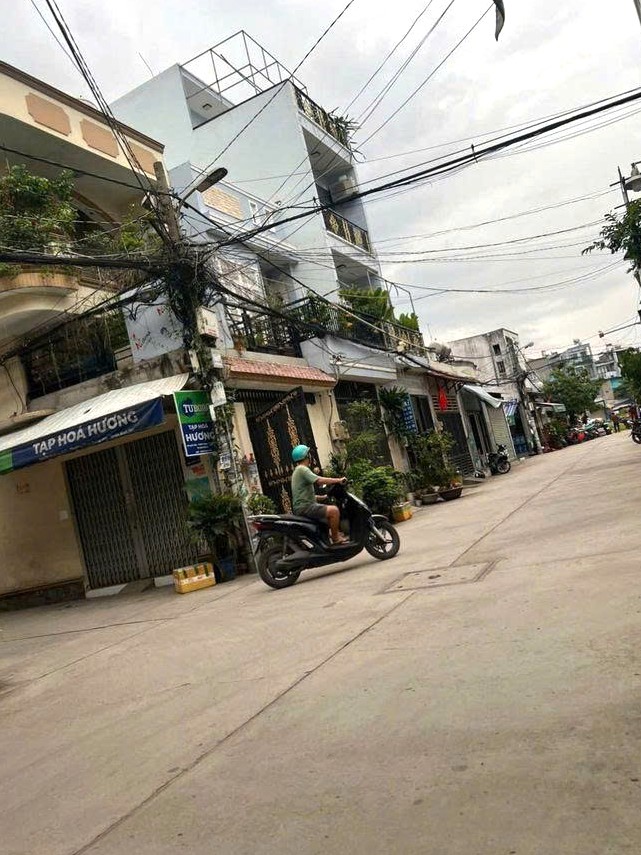 NHÀ GÓC 2 MẶT TIỀN – HXH – DT 64 M2 (4X16) – BÌNH TÂN – GẦN AEON TÂN PHÚ – NHỈNH 6 TỶ