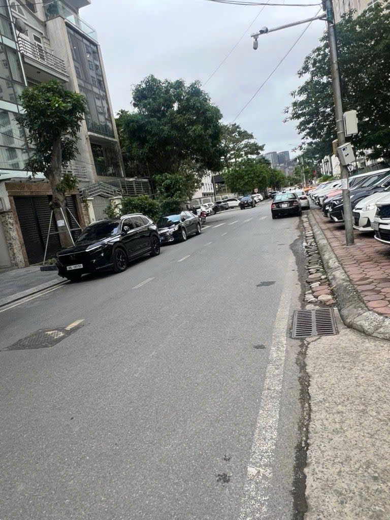 NHÀ ĐẸP - LẠI LONG QUÂN - TÂY HỒ - 100M² - 6 TẦNG - THANG MÁY - MT 5M² - 68,8 TỶ