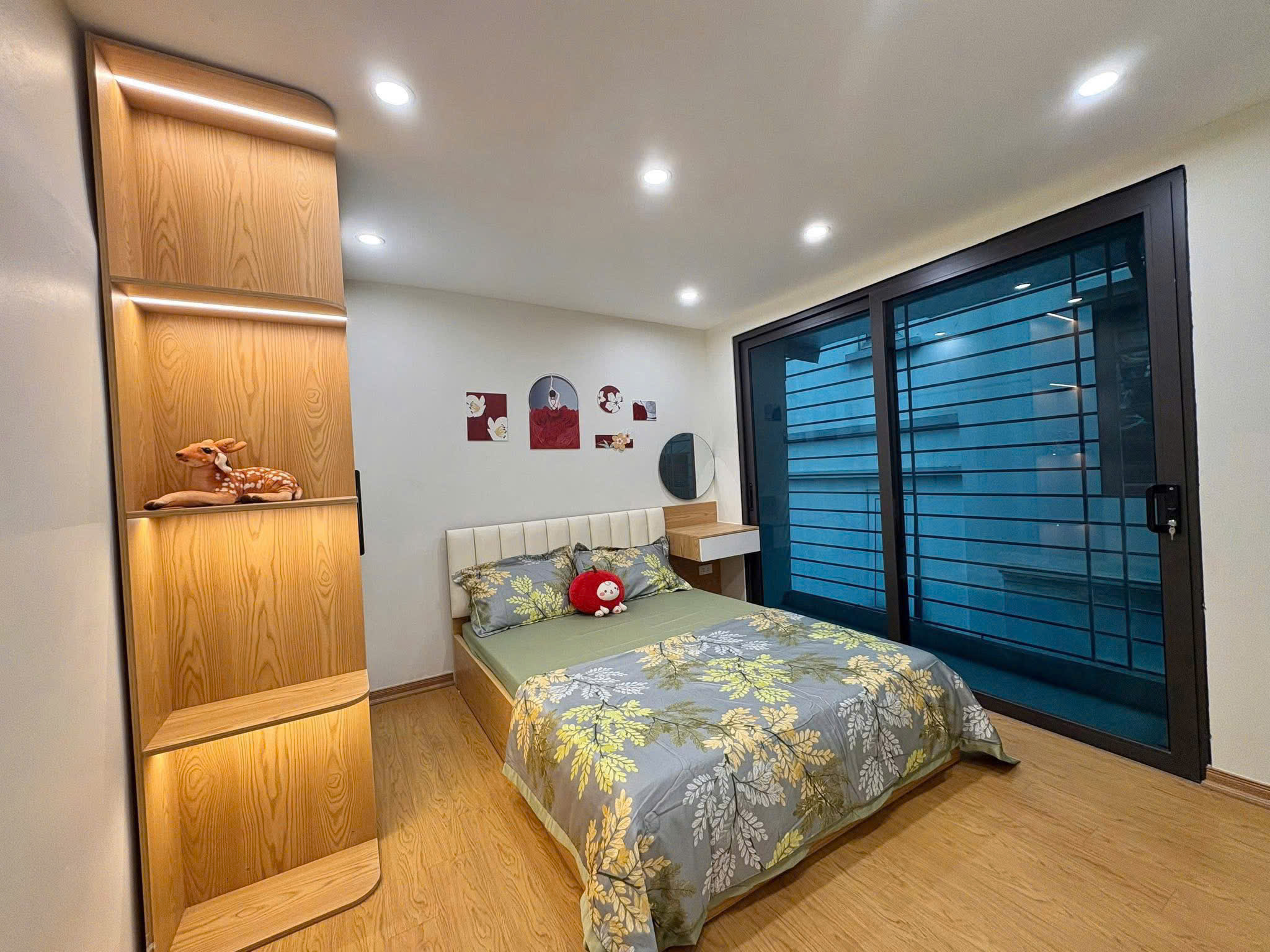 CHO THUÊ CĂN HỘ TẬP THỂ KHU TRUNG TỰ – NHÀ A1 – ĐỦ ĐỒ, 3PN 3WC