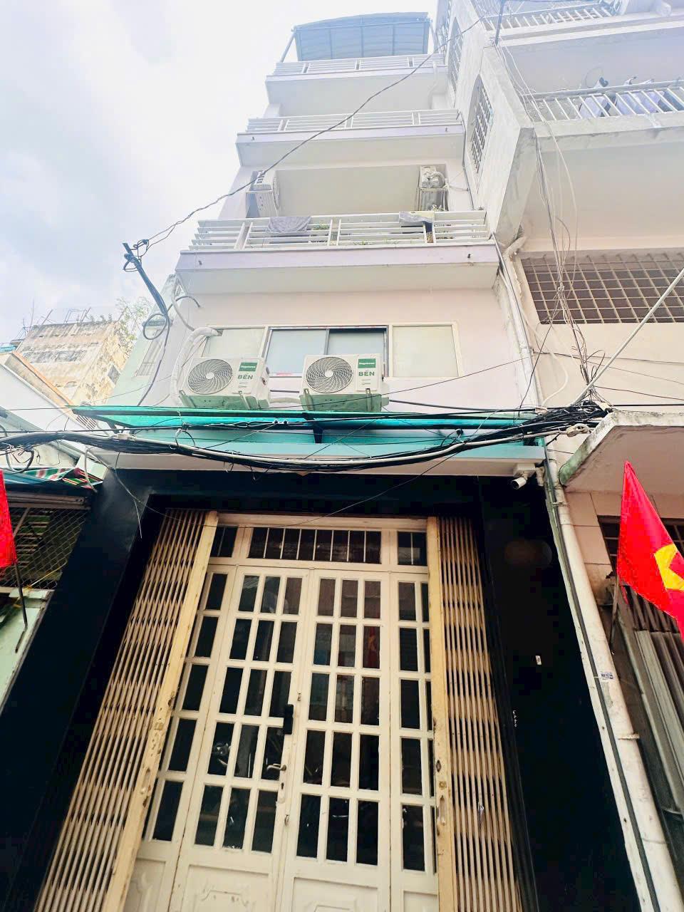 Chỉ 9 Tỷ Hơn-CHDV 7PN-2Mặt Hẻm 5m-42m-5Tầng Gần đường Nguyễn Trãi Quận 5