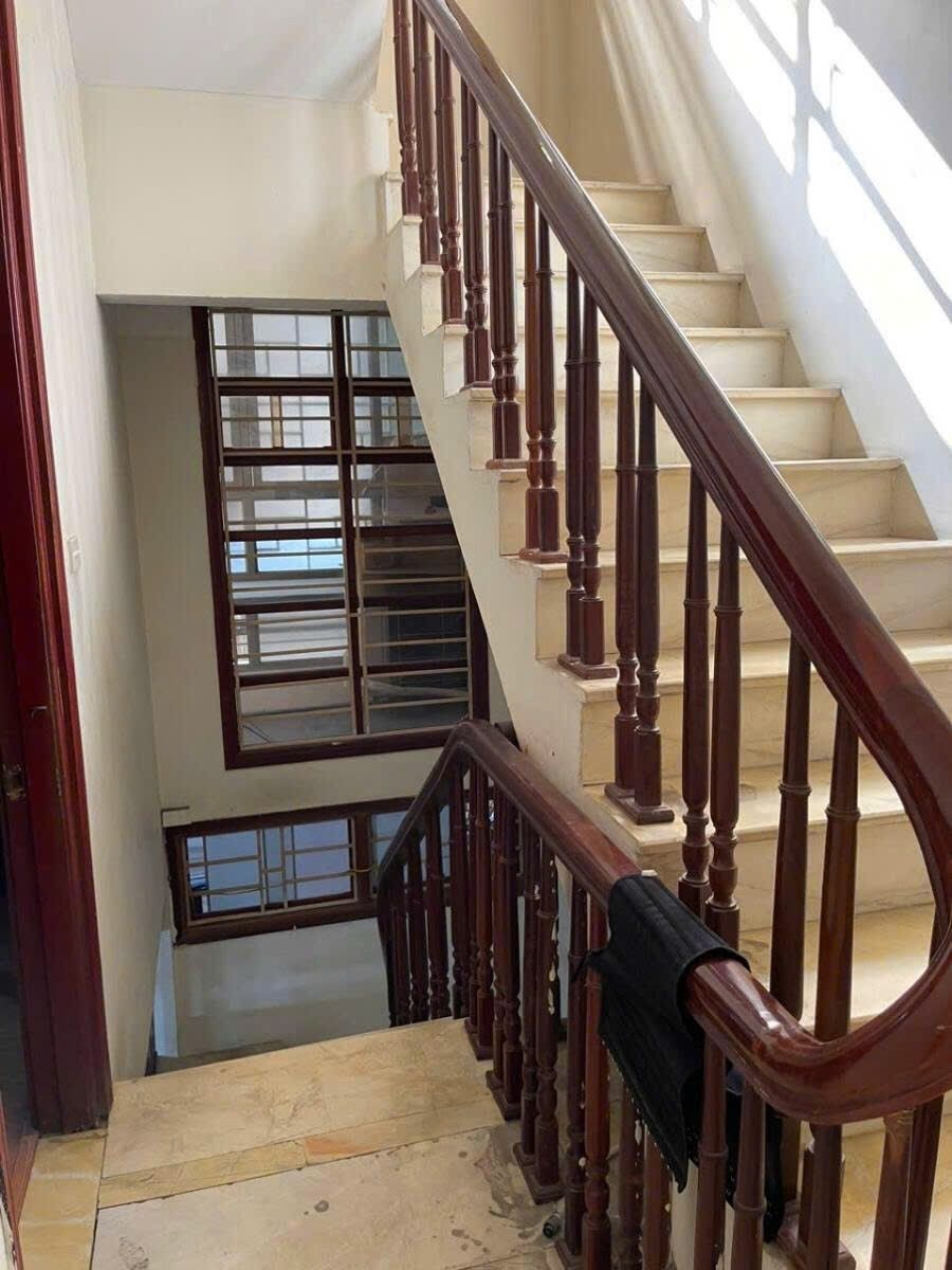 Bán Nhà Đội Cấn - Khu Phân Lô - Ngõ Oto - Kinh Doanh - 4T Đẹp Ở Ngay