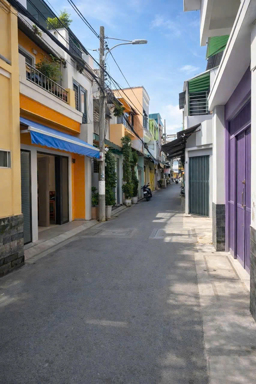 Nhà CHDV Trung Tâm P5 Tân Bình, Gần CMT8, Hẻm Xe Hơi 6M, 5 Tầng