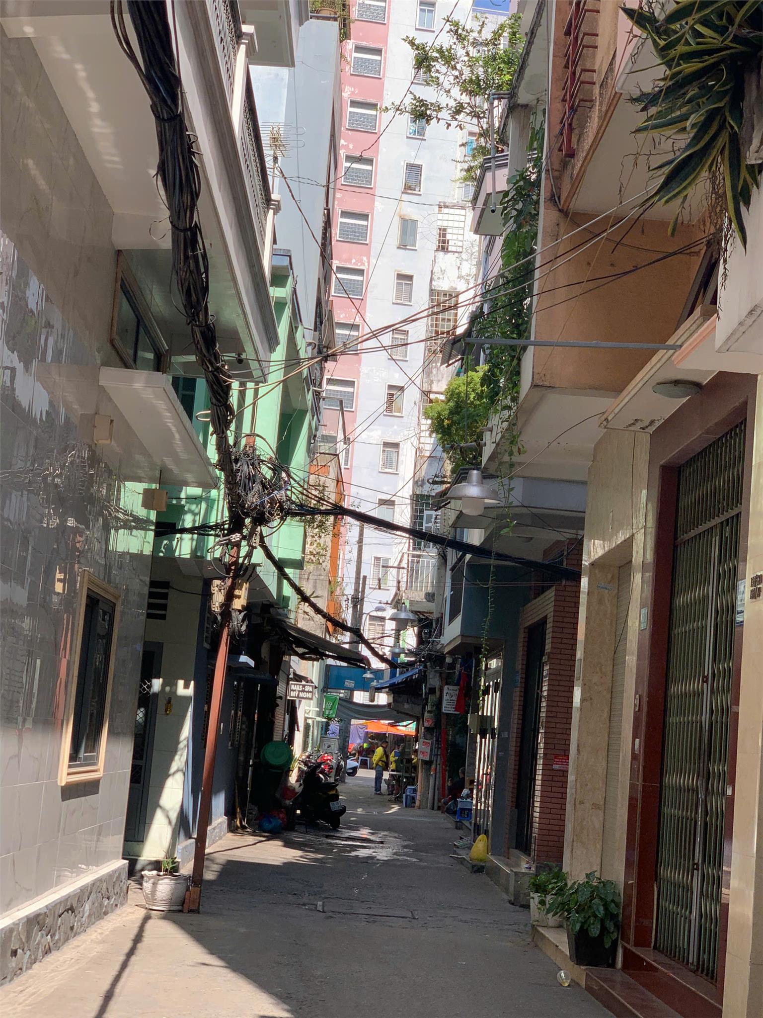 ! Nhỉnh 4 Tỷ - ÔTô Sát Nhà – Ngay Nguyễn Biểu – Cầu Chữ Y 4 3 Tầng 3 Pn Vuông Vức Đẹp