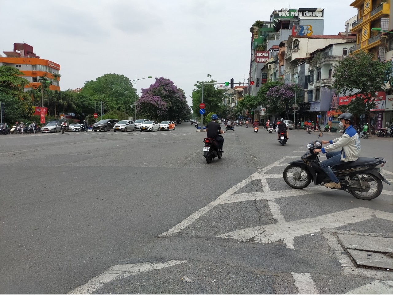 Bán đất phân lô sân bóng Trạm Trôi Hoài Đức 115m mt8 chỉ 18 tỷ.