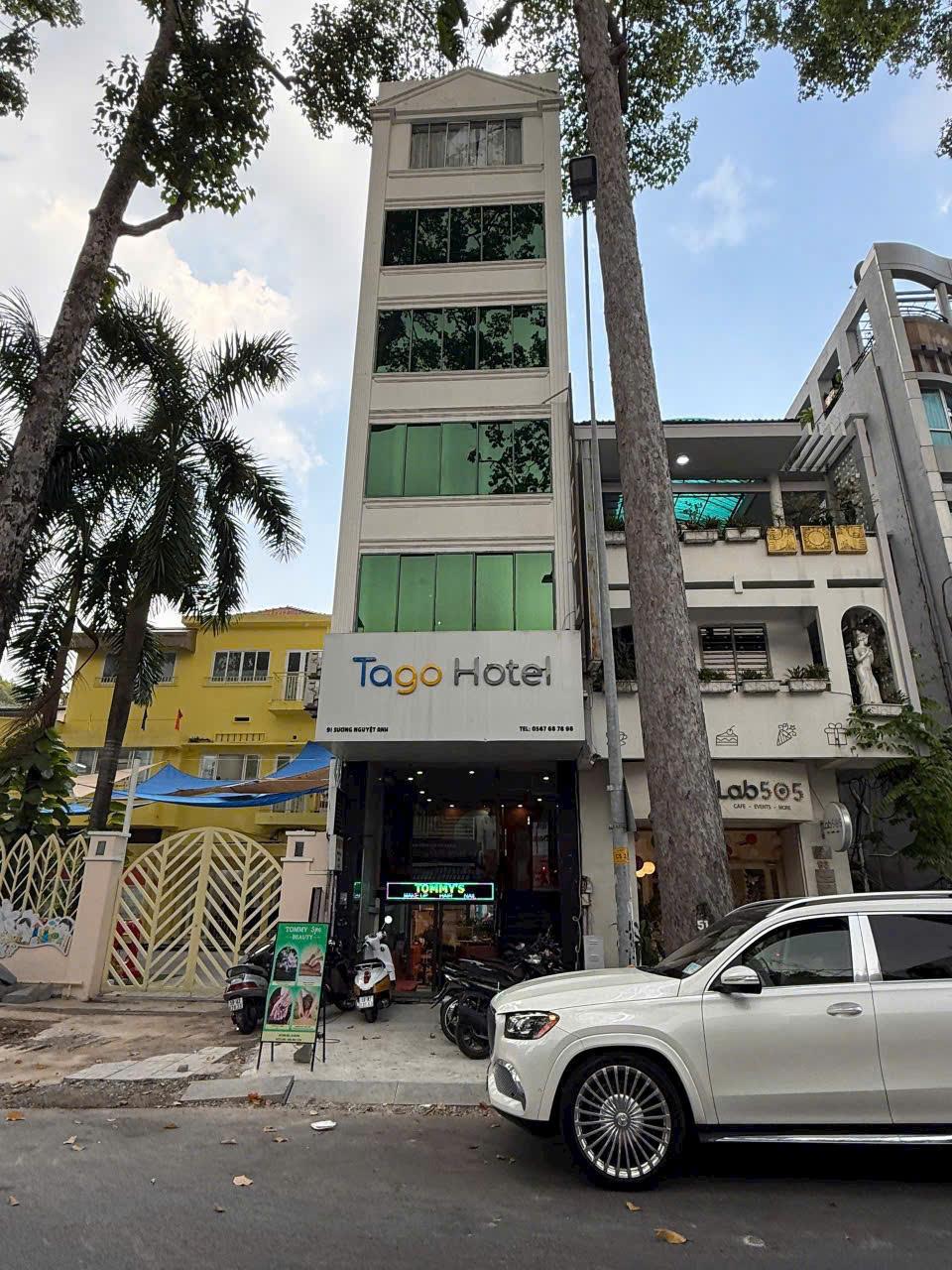 Khách sạn Mặt Tiền Sương Nguyệt Ánh, P Bến Thành, Quận 1