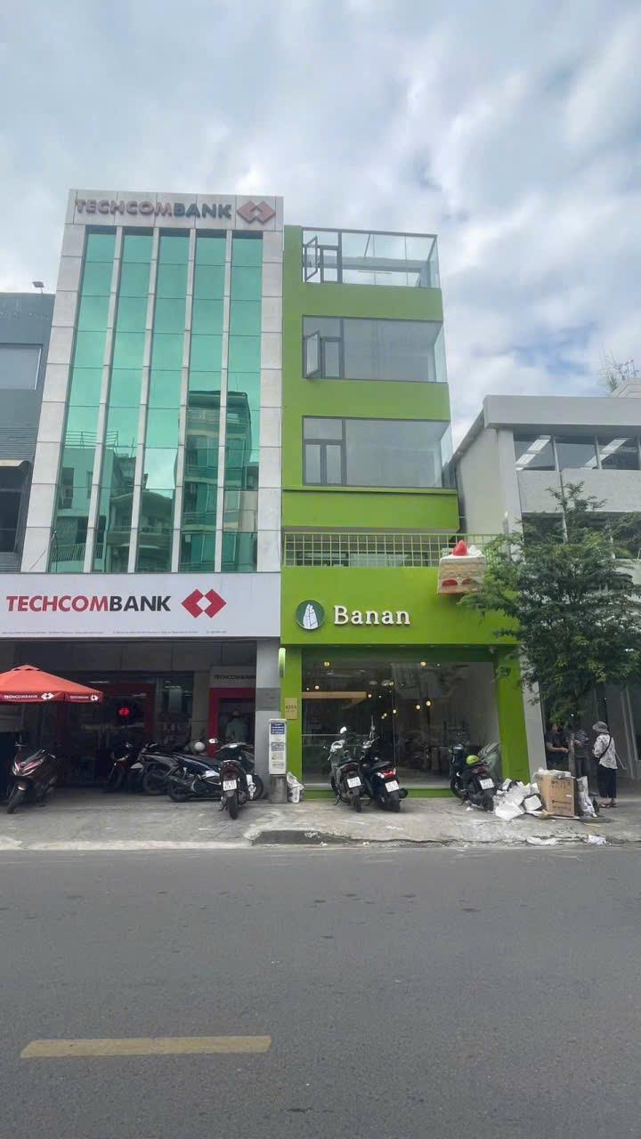 !!!GẤP GẤP LẮM Ạ!! Nhà Siêu Vị Trí Mặt Tiền Sư Vạn Hạnh - Quận 10-5 Tầng (4.8X17) Giá 47.5 Tỷ