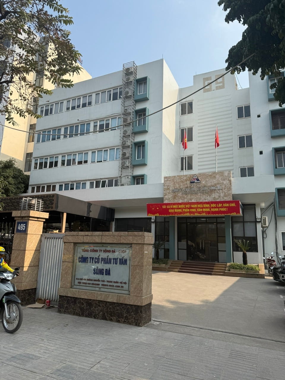 CHO THUÊ VĂN PHÒNG LÀM VIỆC MẶT ĐƯỜNG CHÍNH NGUYỄN TRÃI – VỊ TRÍ THUẬN TIỆN, DỄ HOẠT ĐỘNG