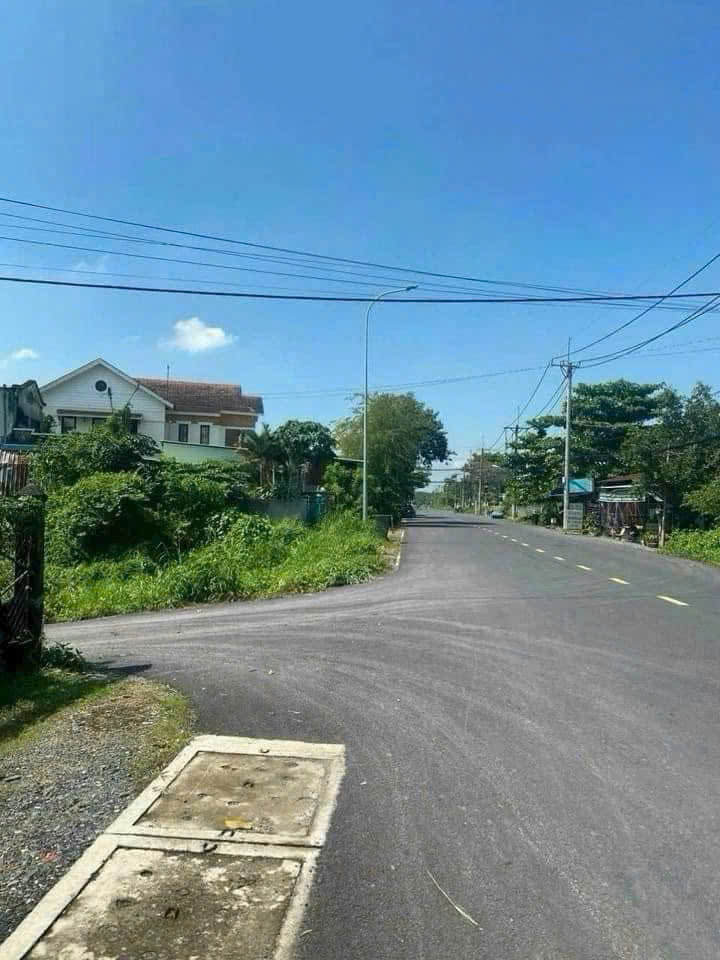 Bán nhà hai mặt tiền đường Nguyễn Văn Khạ Củ Chi ngang 7.5m 333m2 chỉ 3,x tỷ hàng hiếm