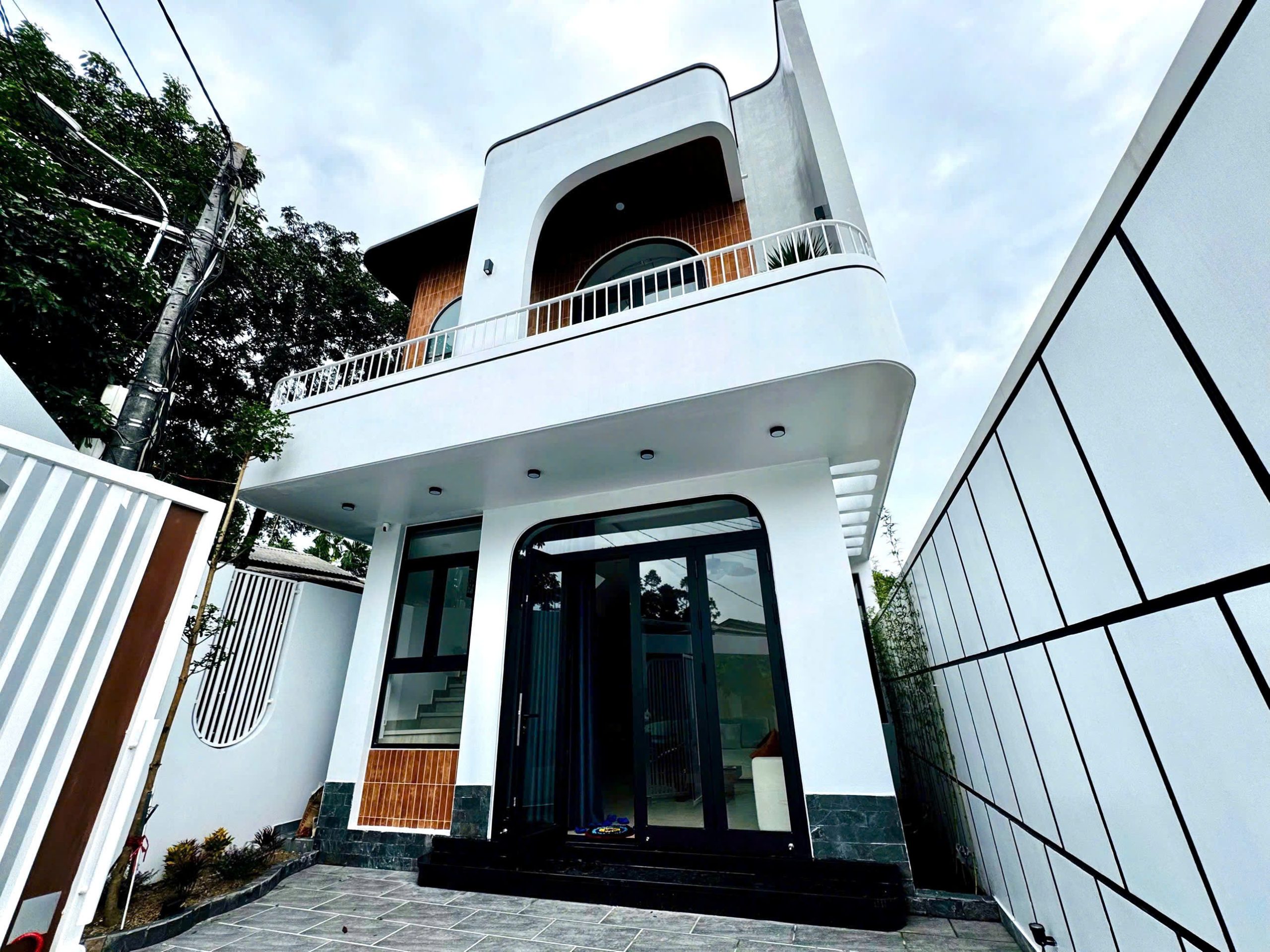 VILLA NGANG 9M, 2 MẶT TIỀN, KIỆT XE TẢI HOÀI THANH, TP HUẾ