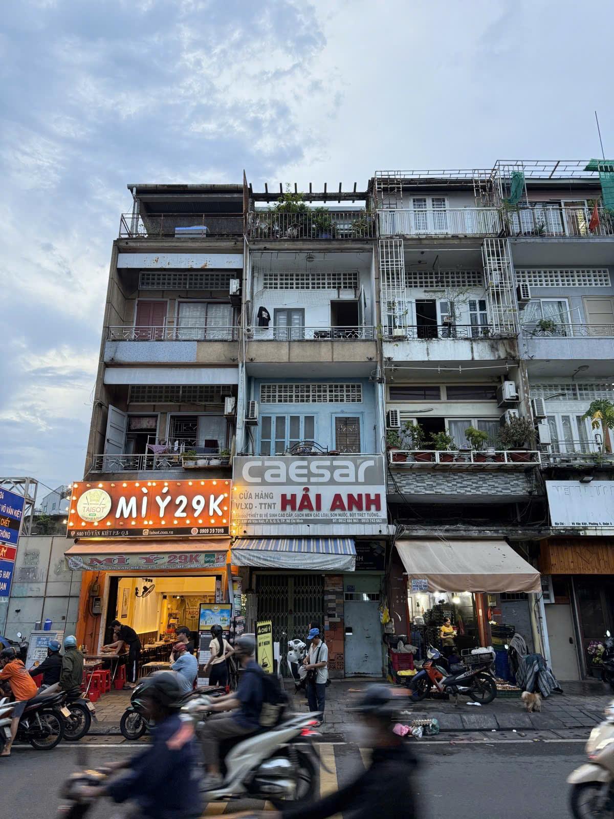 HẠ 1.3TỶ giá chào mới 18.2TỶ Mặt Tiền VIP Đại Lộ Võ Văn Kiệt Quận5- 5tầng 101m2-Nở hậu