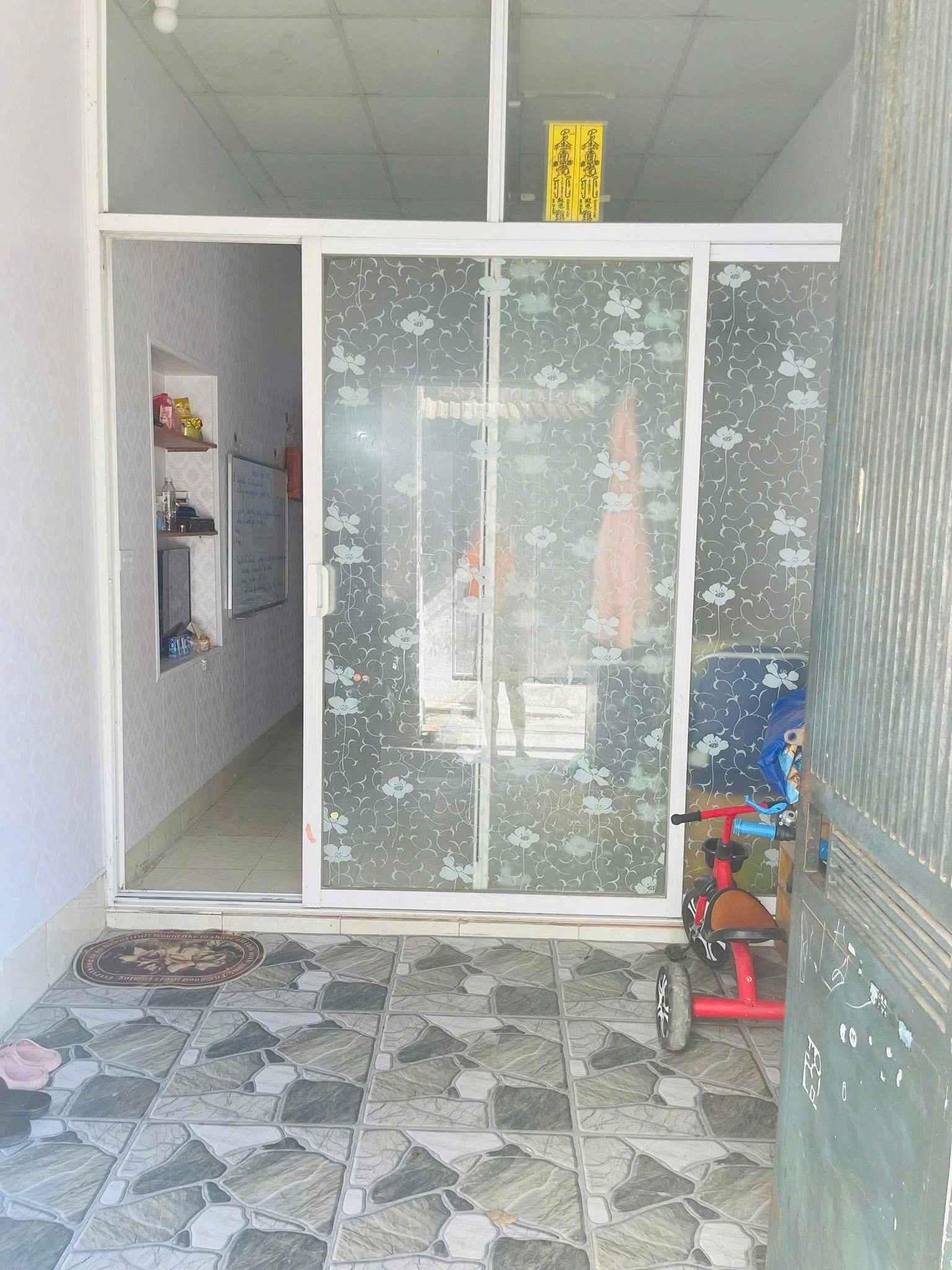 BÁN ĐẤT TẶNG NHÀ TÂY MỖ - Chính chủ có ý định chuyển đi nơi khác nên bán nhà tại Hữu Hưng, Tây Mỗ