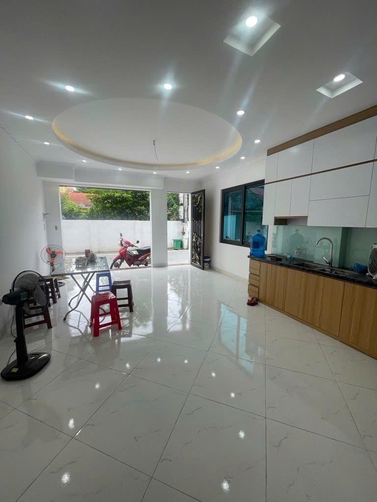 SIÊU PHẨM CỰC HIẾM - Bay nhanh - Ô tô tránh - Mặt phố kinh doanh - Lô góc 2 mặt tiền