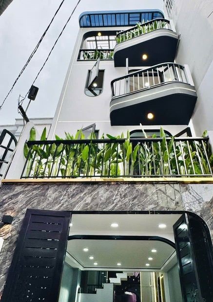 4 tầng 42m2 có 6 tỏi x Lê Hoàng Phái Phường 17 Gò Vấp TP. Hồ Chí Minh.