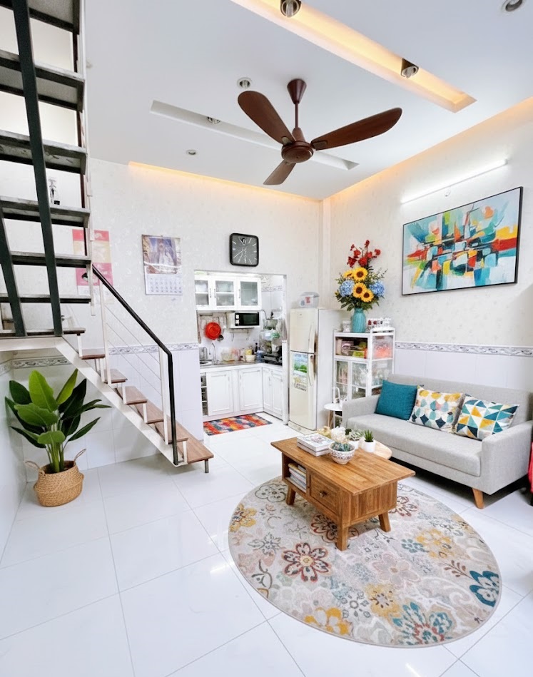 Nhà QUẬN TÂN BÌNH - Cách Mạng Tháng Tám - 5.8 x 9m (52 m2) - chỉ 100tr/m2 - giá 6 tỷ