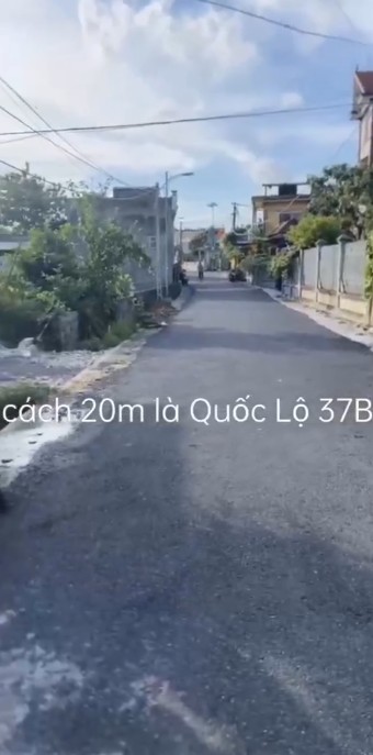 CHÍNH CHỦ bán lô đất đẹp - Gía tốt - Vị trí đẹp gần khu công nghiệp VSIP mới sắp khởi công