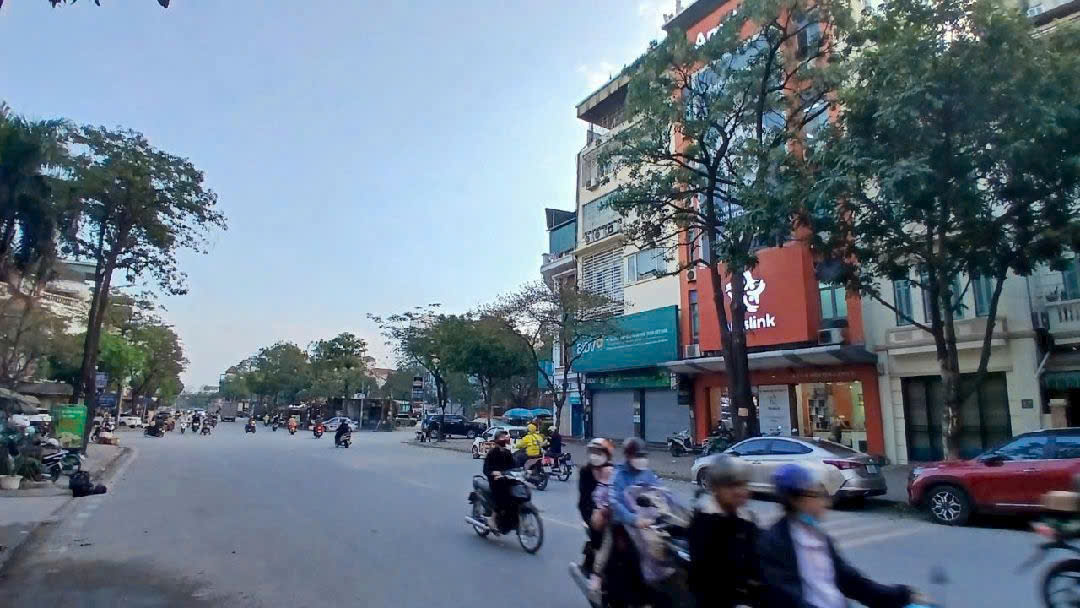 MẶT PHỐ - KINH DOANH SẦM UẤT - PHÂN LÔ - VỈA HÈ CỰC RỘNG - PHỐ RỘNG VÀ ĐẸP NHẤT QUẬN HOÀNG MAI