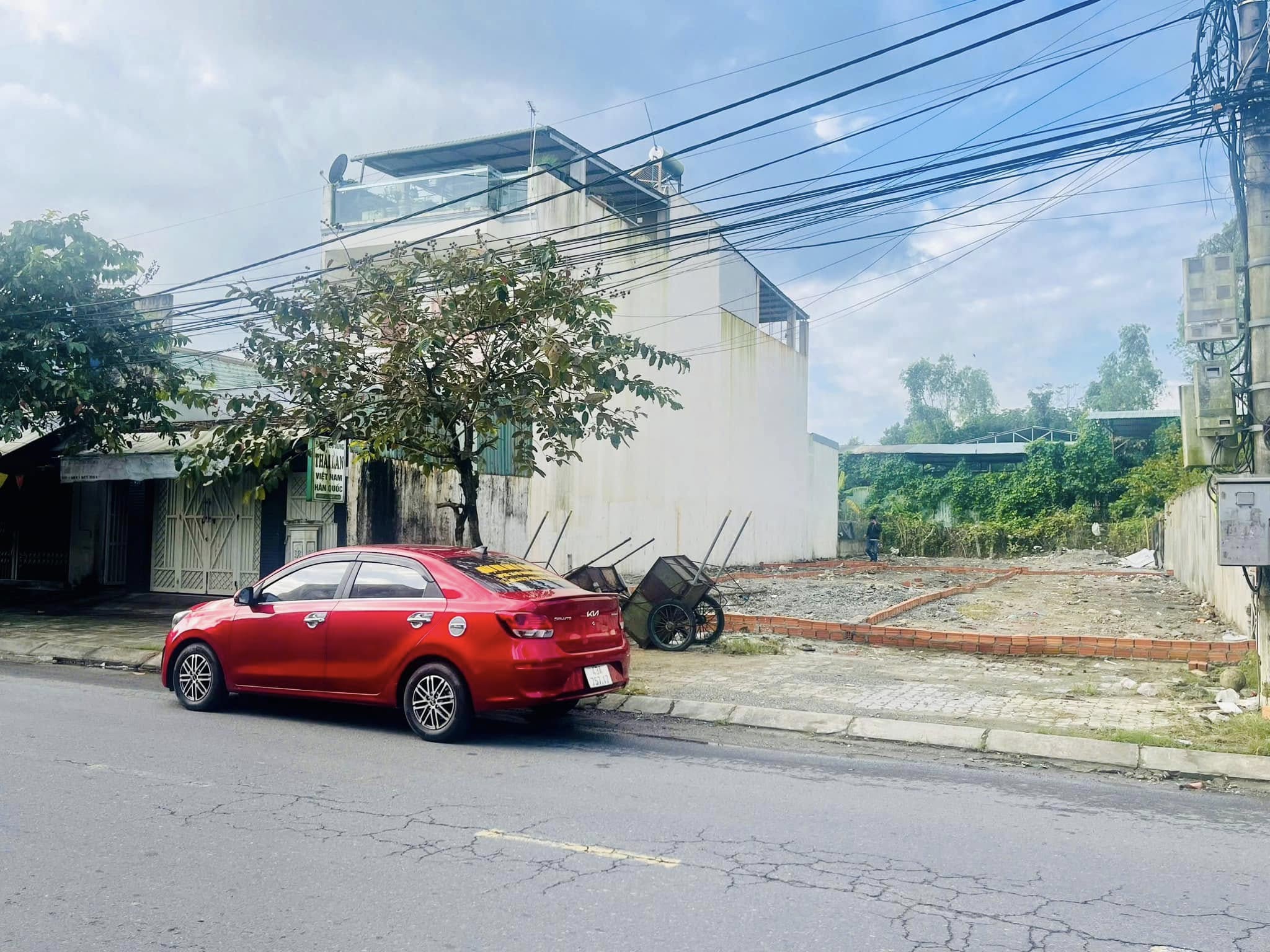 Bán đất đường 7,5m Tôn Đản - Gía chỉ = đường 5,5m