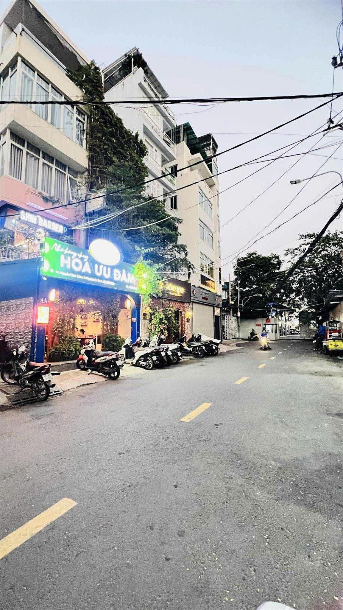 NHÍCH 12 TỶ XÍU_Mặt tiền HXH 8m VIP 6Tầng Nguyễn Cảnh Chân Quận 1 Ngay Bộ Công An