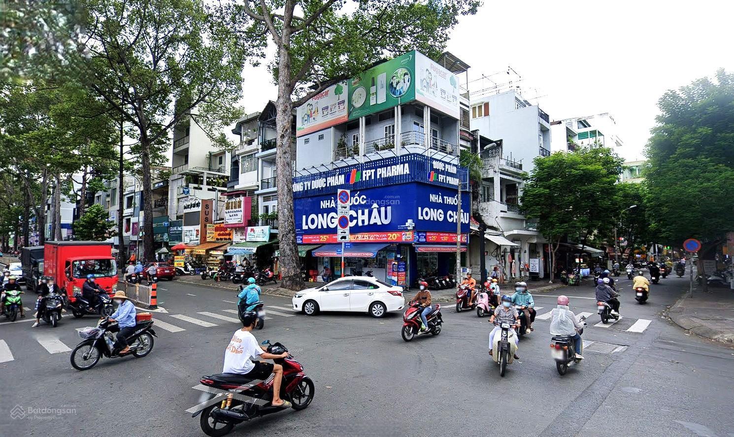 VỊ TRÍ ĐẸP BÀ HẠT Q10-SÁT MẶT TIỀN-Căn Góc 2 Mặt Hẻm 5 TẦNG Ngang Bự 5.3m, nội thất cao cấp Chỉ 8.X Tỷ