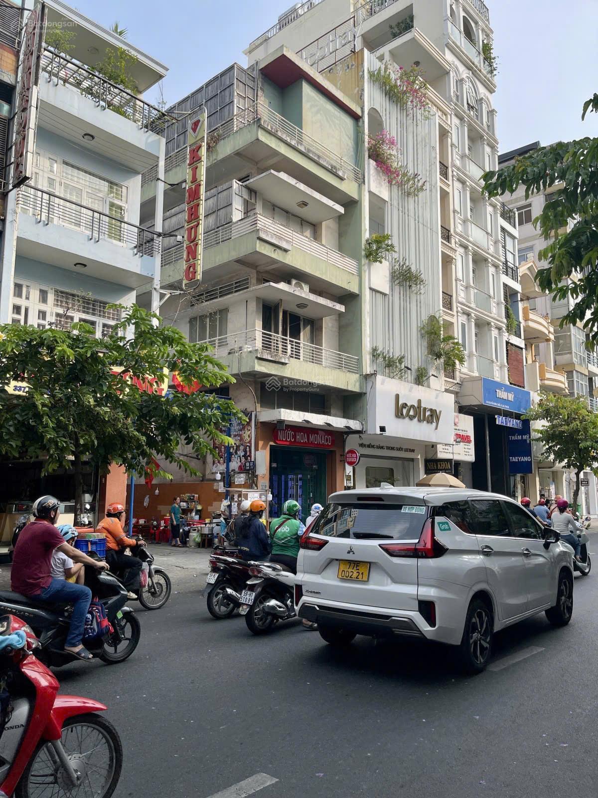 NHÀ HXH 10m_5 tầng(4.5X13.5)Nội Thất Xịn Vào Ở Ngay Bàn Cờ-Nguyễn Đình Chiều 12Ty4 TL