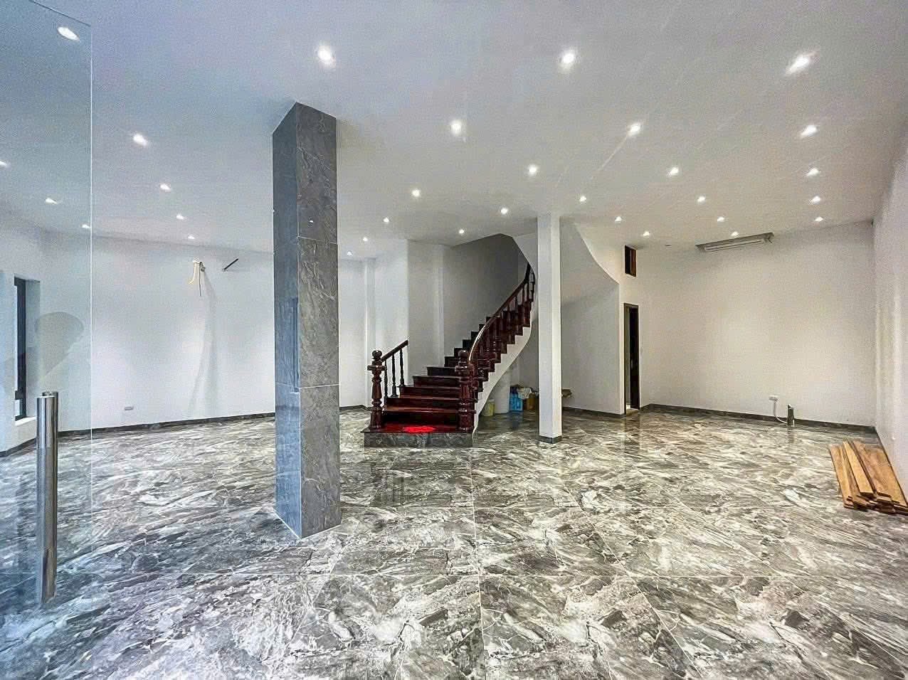 BIỆT THỰ MẶT HỒ TỪ HOA – VIEW TRỰC DIỆN TÂY HỒ – ĐẲNG CẤP KHÔNG THỂ THAY THẾ