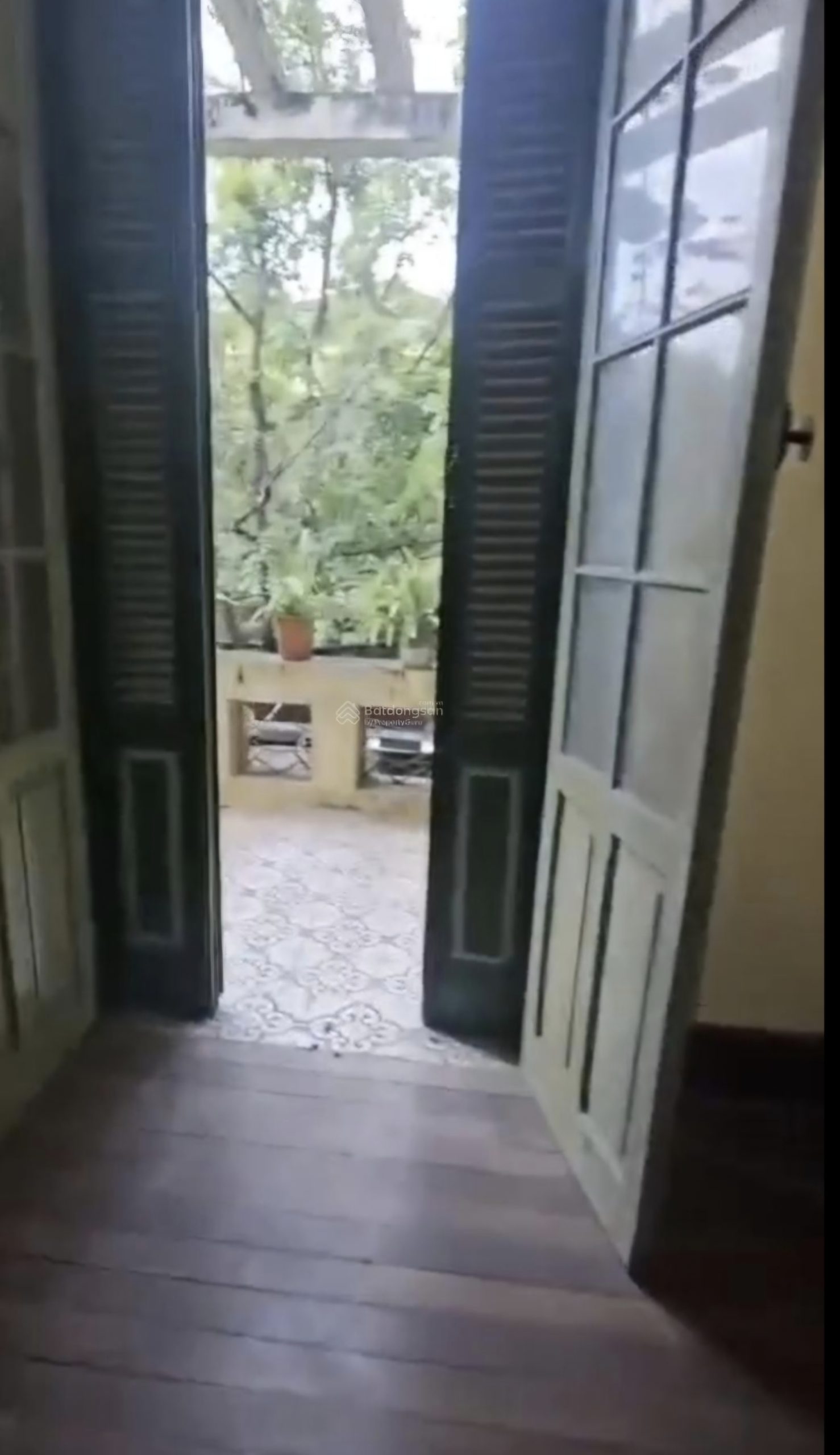 BIỆT THỰ PHÁP CỔ – TẦNG 2 – PHƯỜNG ĐIỆN BIÊN, BA ĐÌNH ✨ Không gian sống di sản giữa lõi trung tâm chính trị Thủ đô