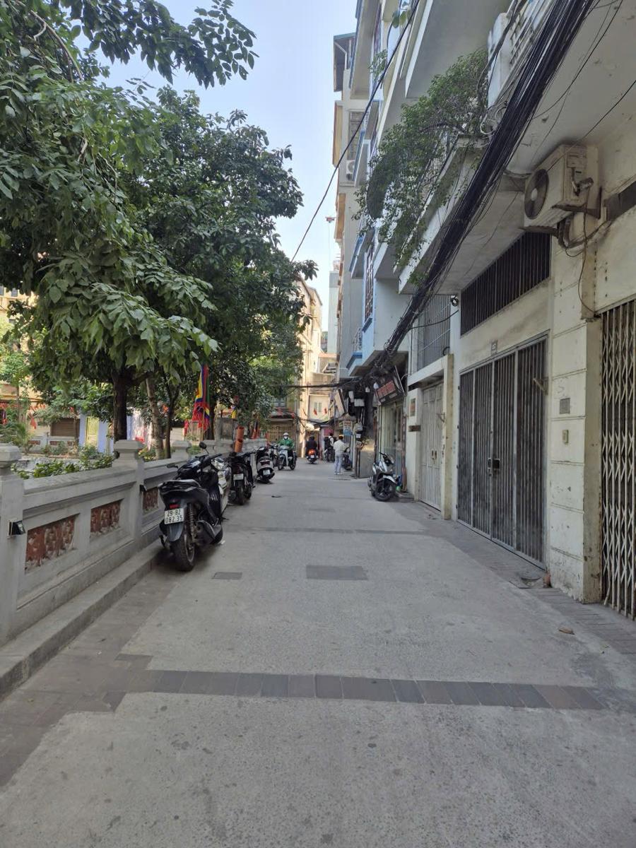 Ngọc Hà Ba Đình Hà Nội 7 tầng thang máy 11 phòng khép kín