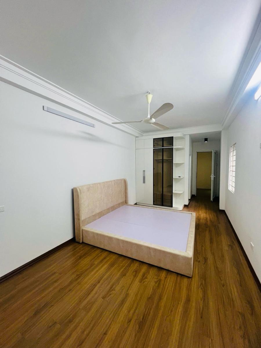 Thổ Quan, khâm thiên, 5 tầng , 3 ngủ, hơn 11 tỷ