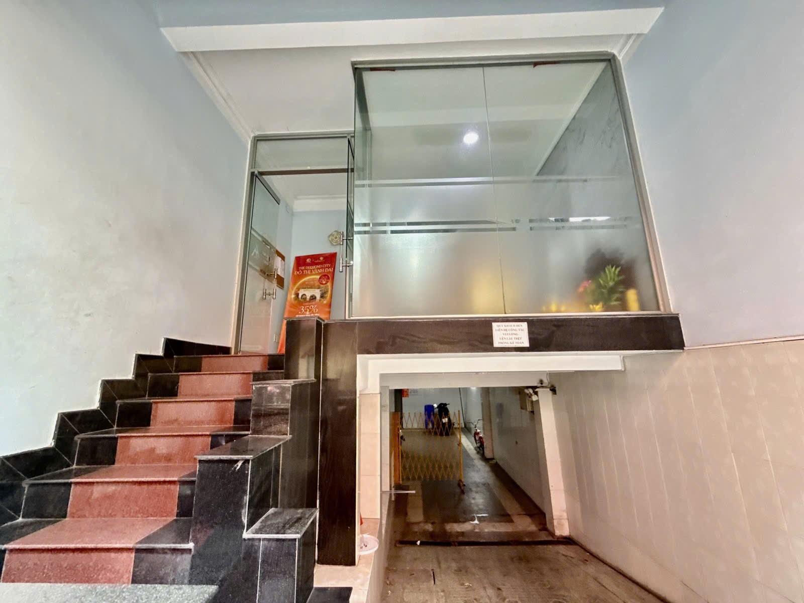 HÀNG HIẾM CỘNG HOÀ - TOÀ NHÀ VP - HẦM + 6 TẦNG - ĐƯỜNG 10m - GIÁ 26 TỶ