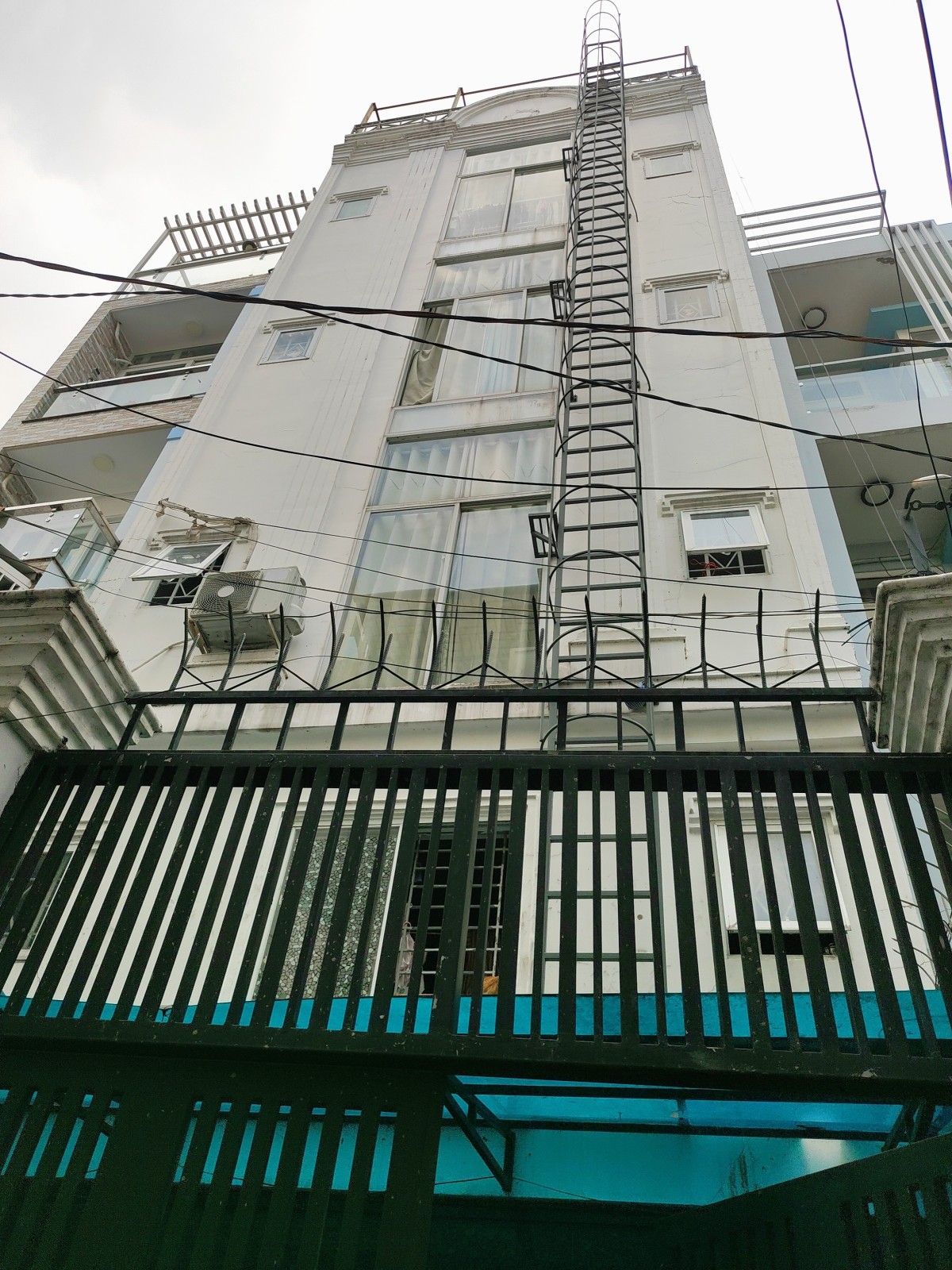 CHDV 106m2 NGUYỄN TRỌNG TUYỂN - 14 PHÒNG FULL NT - DOANH THU GẦN 100TR/THÁNG - 18 TỶ