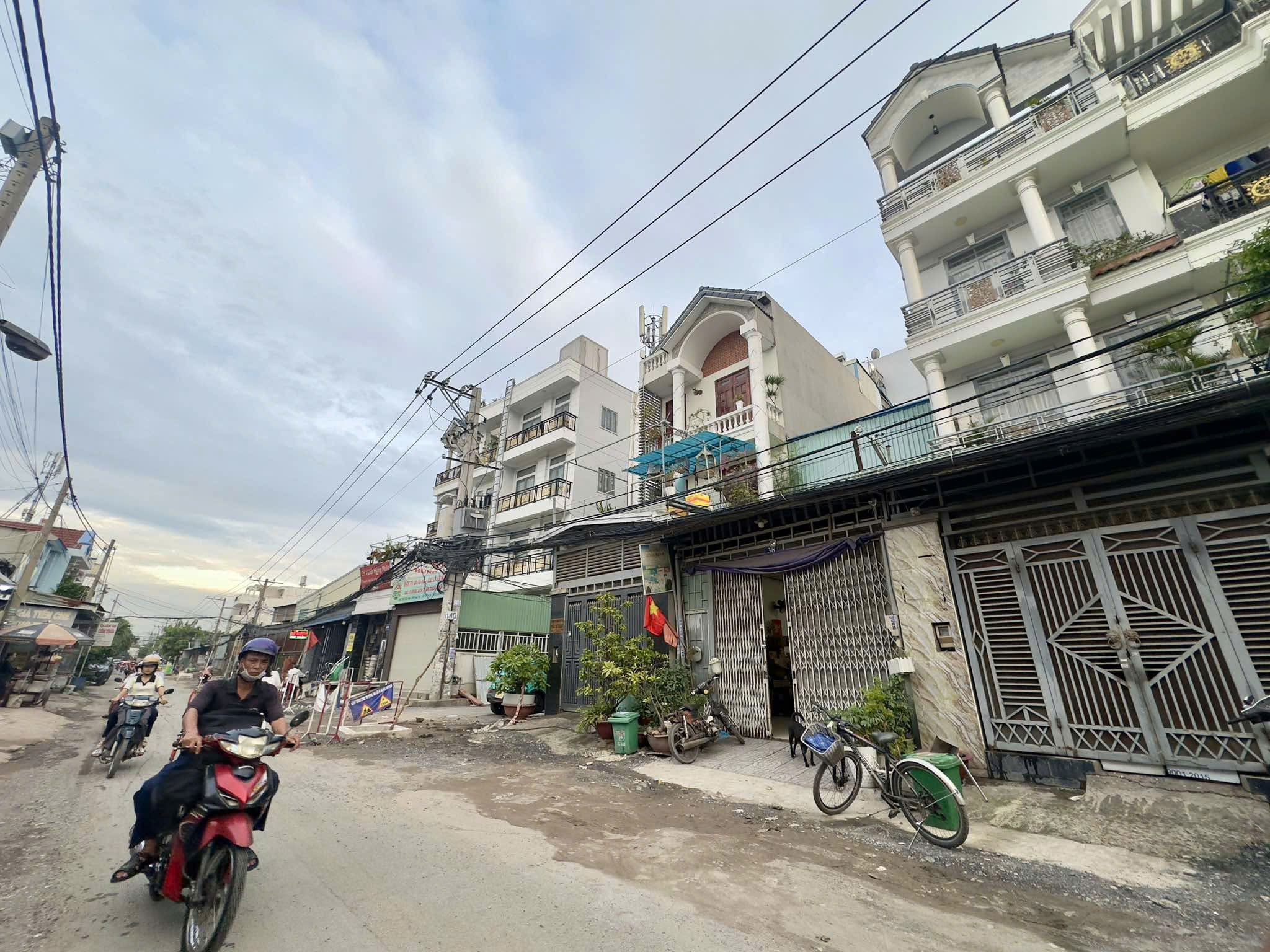 VILLA MẶT TIỀN HIỆP BÌNH CHÁNH - 152m2 (9.5×16) - BANK ĐỊNH GIÁ 13.2 TỶ - BÁN 12.9 TỶ