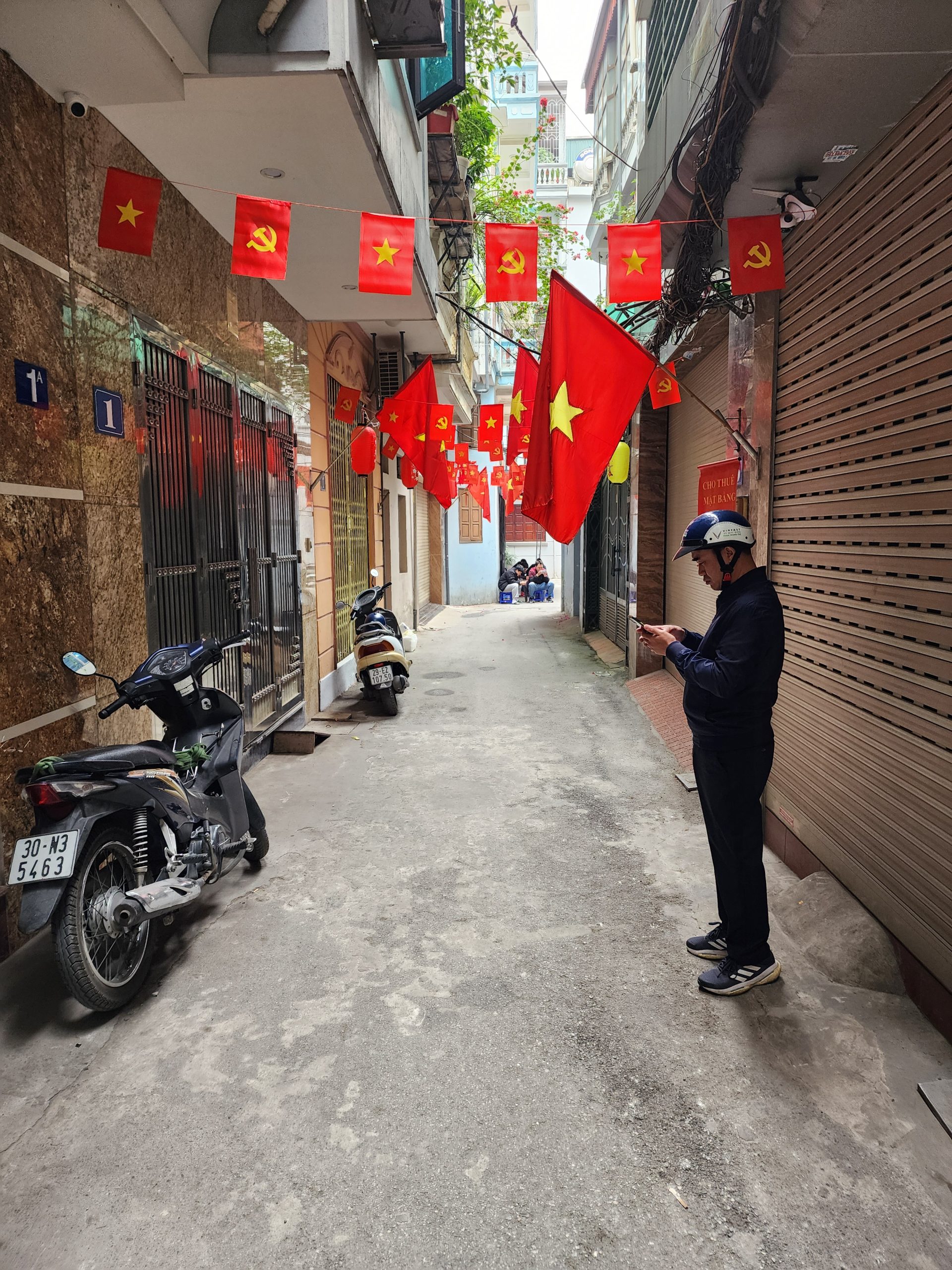 PHÁO ĐÀI LÁNG - NHÀ ĐẸP - 6 TẦNG - THANG MÁY - THOÁNG SÁNG - Ở SƯỚNG - 35M² 10.9 TỈ