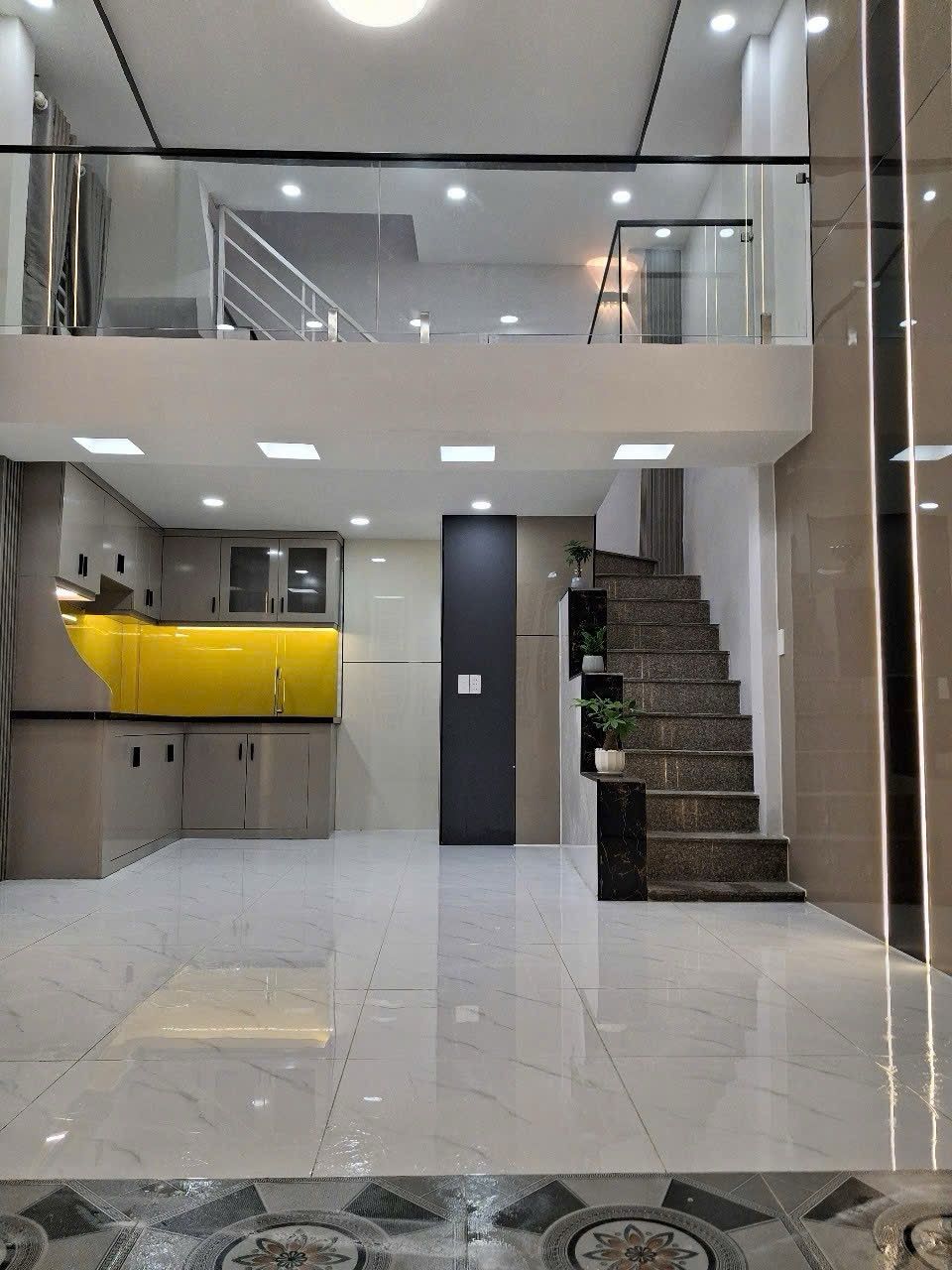 Bán nhà mới hiếm 3.350 T - HXH - Tân phú