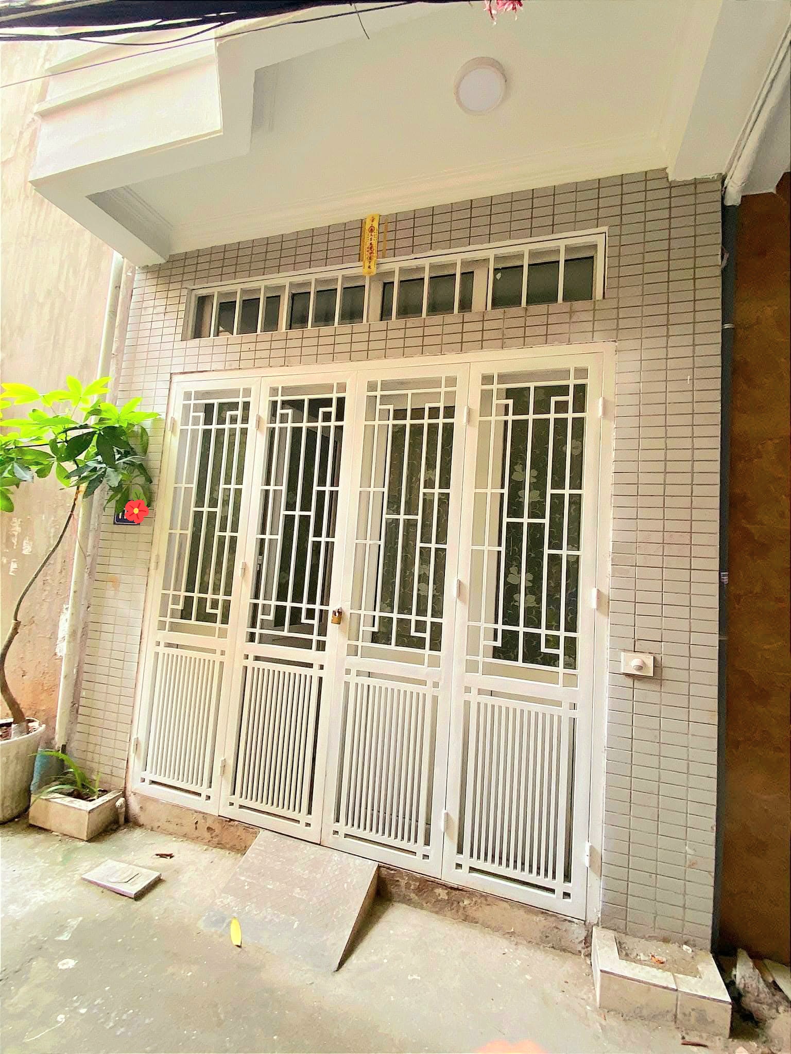 PHÂN LÔ- Cạnh ĐH H.Viện Bưu Chính Viễn Thông Trần Phú- Hà Đông- 6 T x 40m², mt 3,5m, 13,x tỷ- ÔTô Tránh cả 2 mặt ngõ