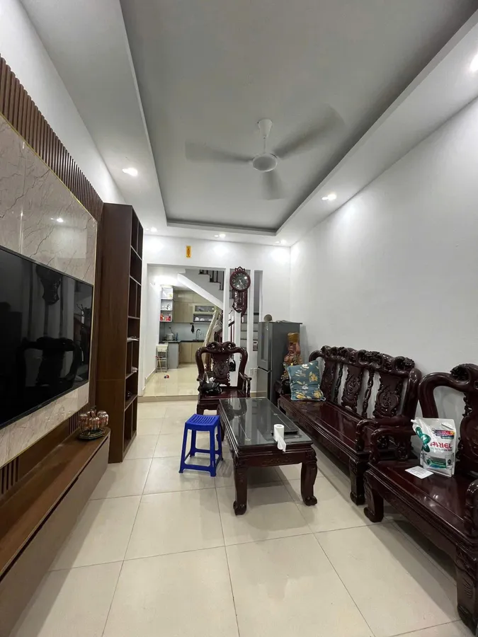 Nhà Hồng Mai – Mặt ngõ ô tô – Kinh doanh đa ngành – 43m² x 4T – 13.8 tỷ