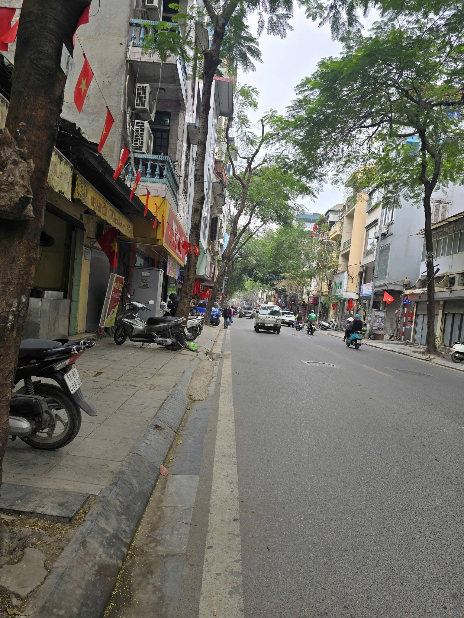 MẶT PHỐ, THỤY KHUÊ, TÂY HỒ- VỈA HÈ-KD-Ô TÔ: 37/45M X6T, MT 4,4M, GIÁ 25 TỶ.