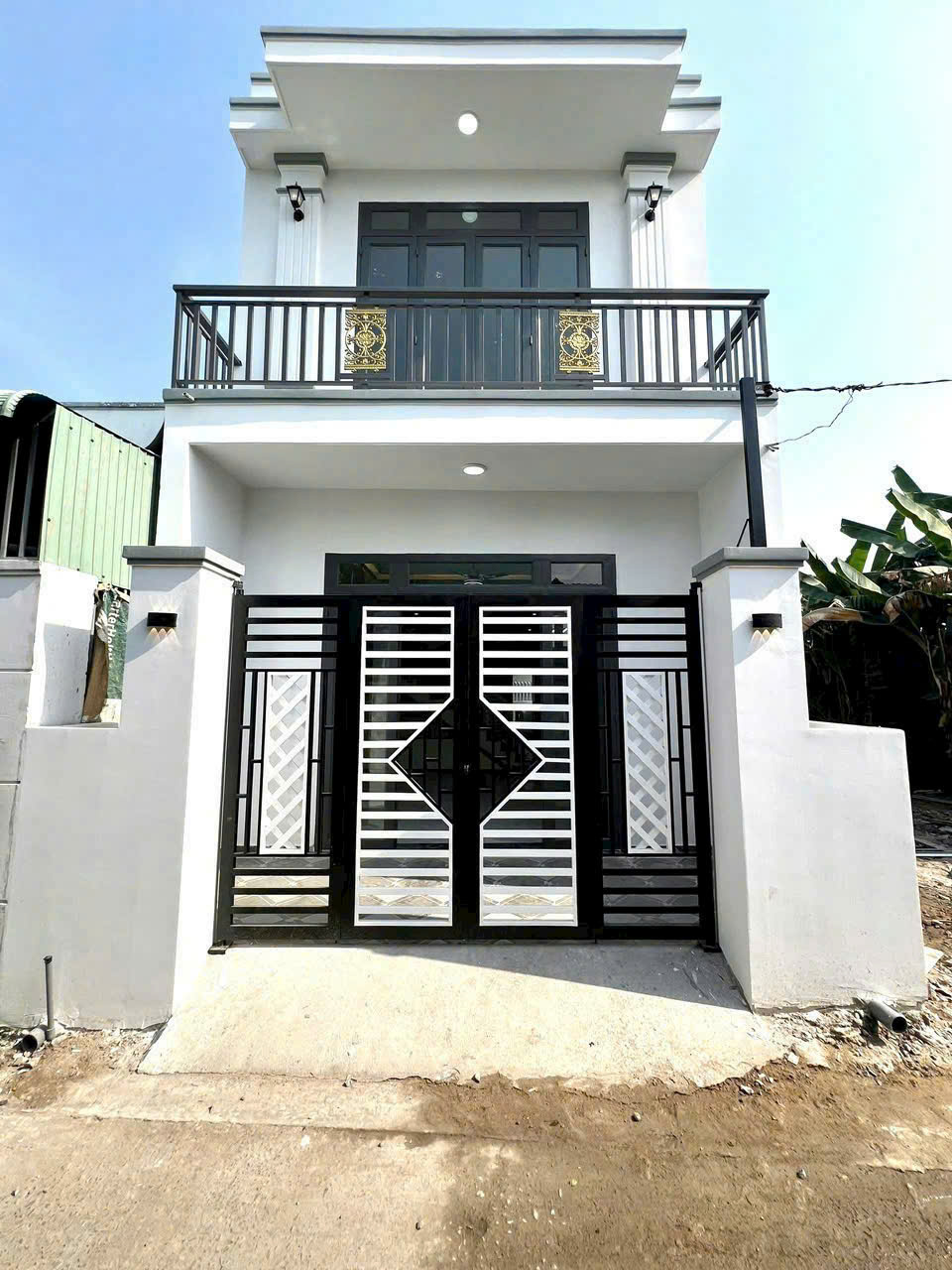 Nhà 1 trệt 1 lầu, sổ hồng riêng, full thổ cư, CUỐI ĐƯỜNG ĐỒNG KHỞI, ngay Bệnh Viện da liễu